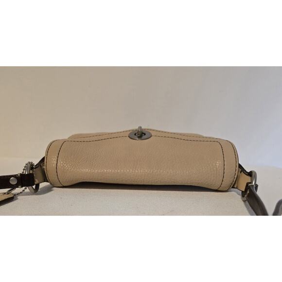 Coach Chelsea Crossbody Beige Pebbled Leather Bag F10888 - Picture 7 of 10